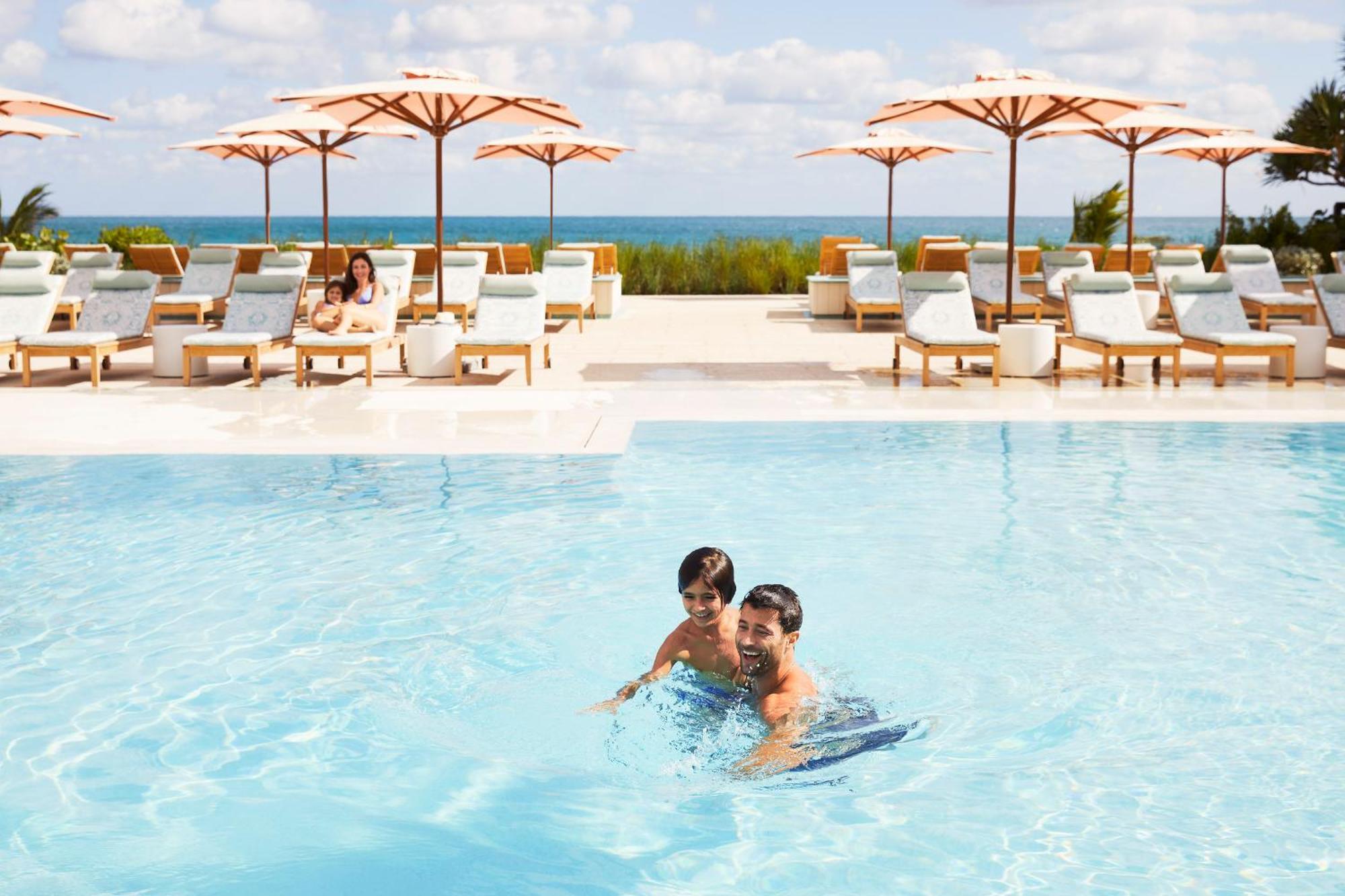 Four Seasons Resort Palm Beach Extérieur photo